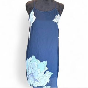 New floral dress medium